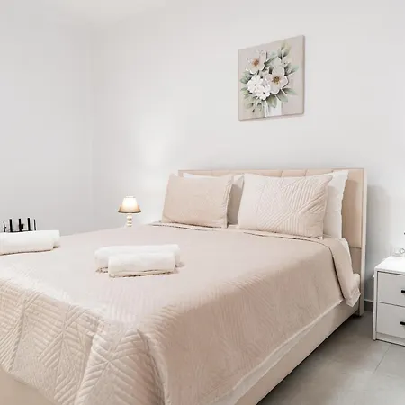 Lejlighed Greca Tirana